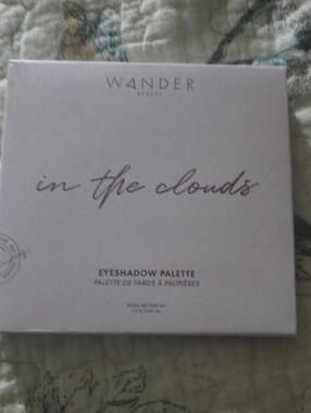 Wander - In The Clouds Eyeshadow Palette